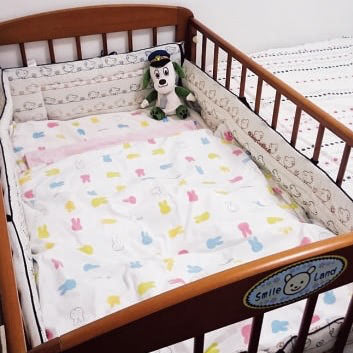 イケア 3coins 100均アイテム を使ったベビースペースづくり 先輩ママたちのアイデア 収納術を紹介 Baby Mo ベビモ